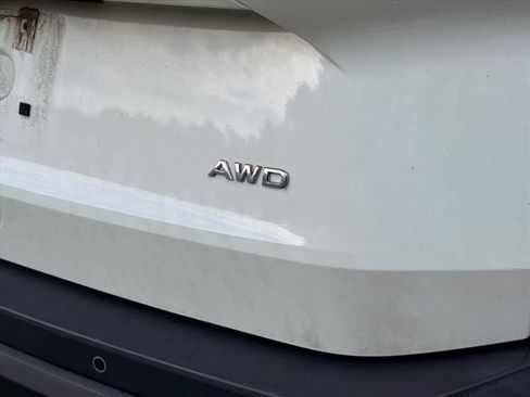 Used 2021 Nissan Rogue S AWD/4WD image 14