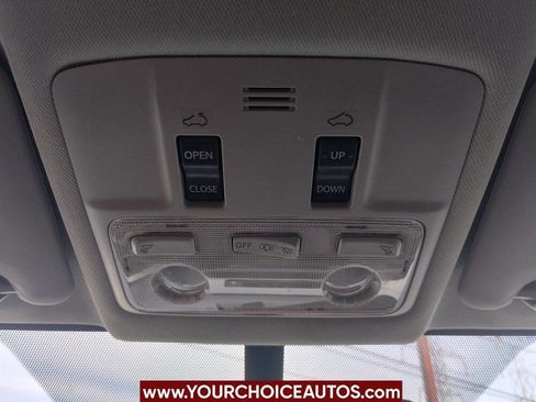 Used 2013 Toyota RAV4 XLE image 37