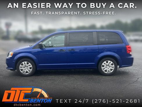 Used 2019 Dodge Grand Caravan SE w/ UConnect Hands-Free Group FWD image 6