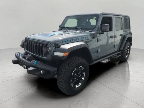 Used 2024 Jeep Wrangler Unlimited Rubicon 4xe w/ Capability Package AWD/4WD image 10