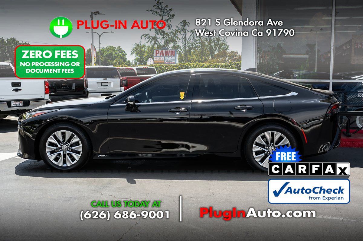 Used 2025 Toyota Mirai XLE RWD image 5