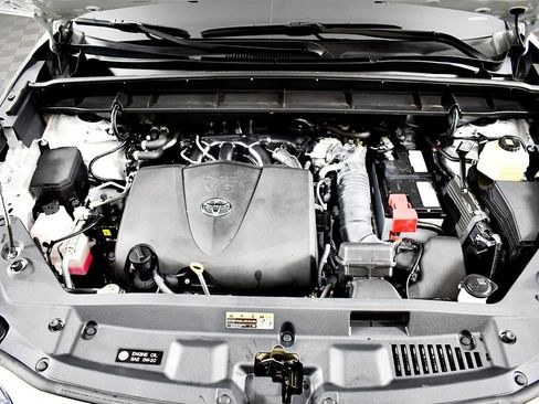 Used 2022 Toyota Highlander Platinum image 45