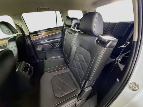 Used 2024 Volkswagen Atlas SE AWD/4WD image 28