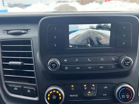 Used 2024 Ford Transit 250 Low Roof w/ Exterior Upgrade Package image 20