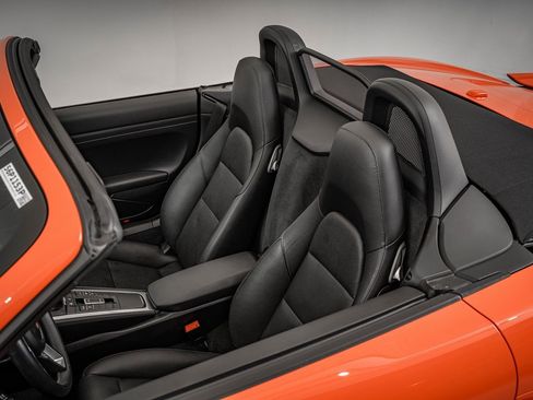 Used 2019 Porsche 718 Boxster image 21