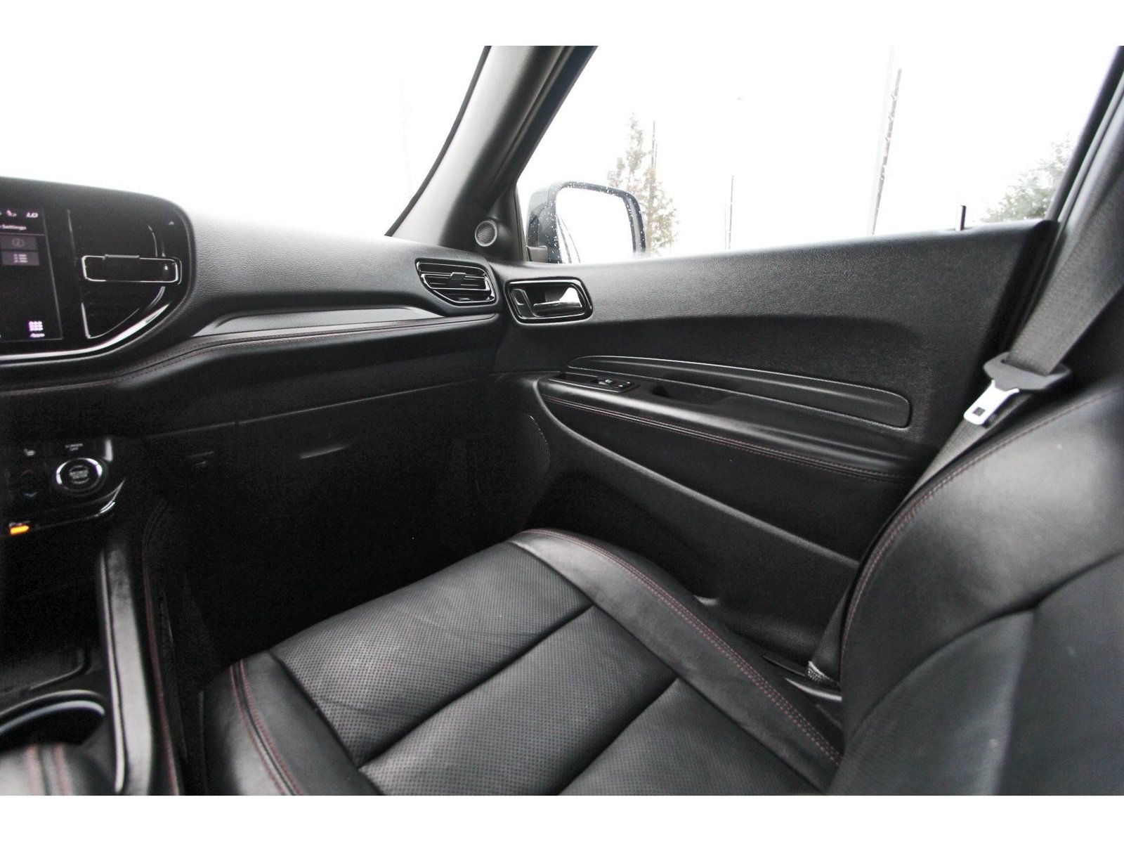 Used 2021 Dodge Durango R/T w/ Blacktop Package RWD image 11