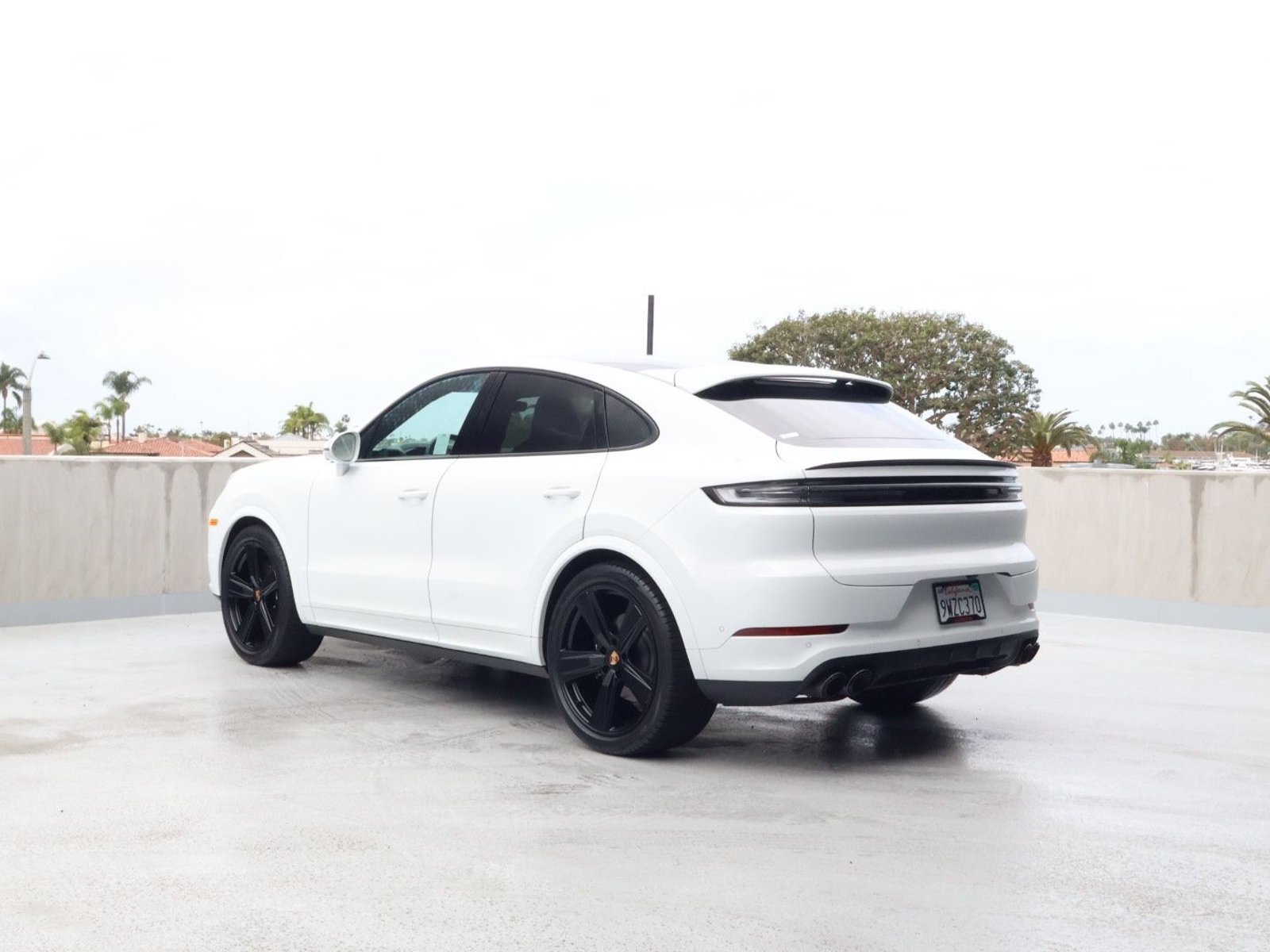 Certified 2026 Porsche Cayenne Coupe AWD/4WD image 3