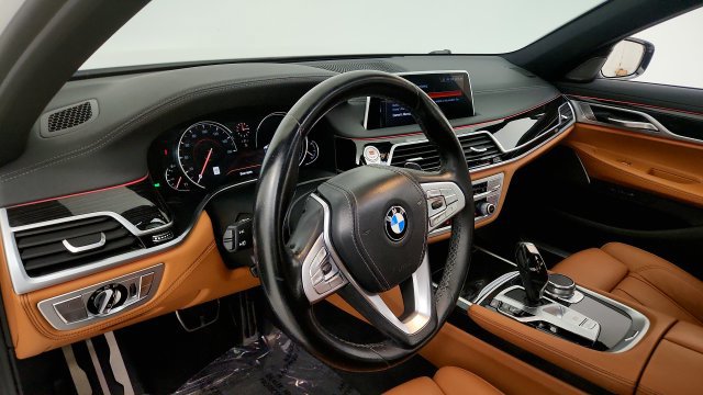 Used 2019 BMW 740i w/ M Sport Package RWD image 45