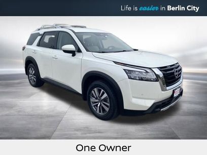 Certified 2024 Nissan Pathfinder SL