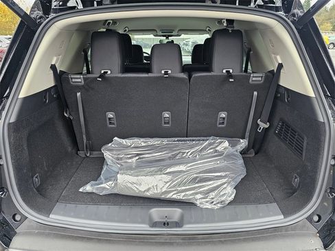 New 2025 Nissan Pathfinder SV image 22