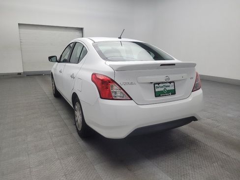 Used 2019 Nissan Versa SV FWD image 5