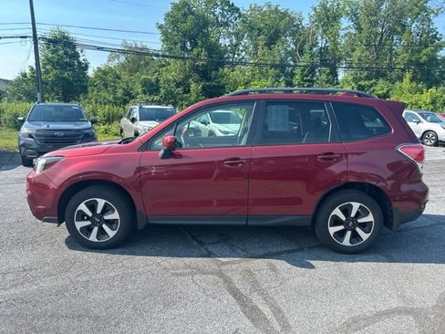 Used 2018 Subaru Forester 2.5i Premium w/ All-Weather Package AWD/4WD image 7