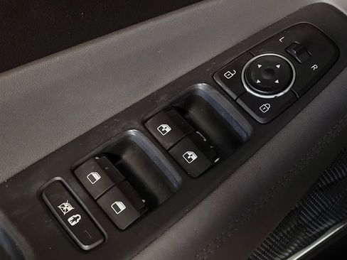 Used 2019 Hyundai Santa Fe SEL FWD image 27