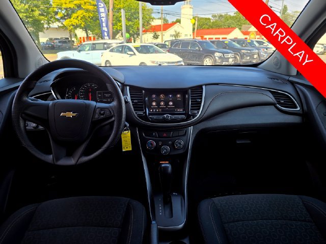 Used 2020 Chevrolet Trax LS FWD image 3