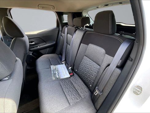 Certified 2025 Nissan Kicks SV FWD image 27