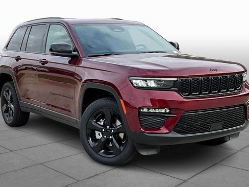 New 2025 Jeep Grand Cherokee Limited w/ Black Appearance Package image 3