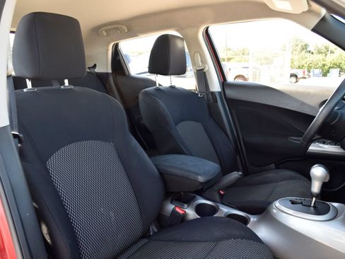 Used 2015 Nissan Juke S FWD image 21
