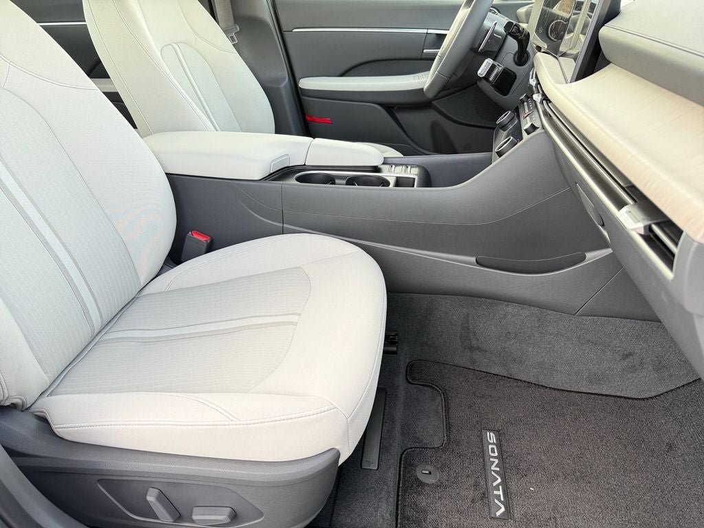 New 2026 Hyundai Sonata SEL FWD image 10
