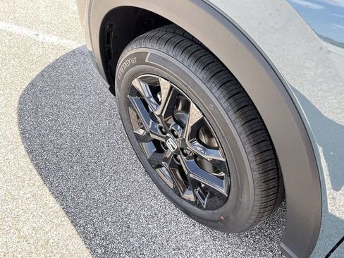 Used 2024 Honda HR-V Sport image 18