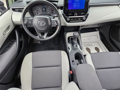 Used 2024 Toyota Corolla LE image 7