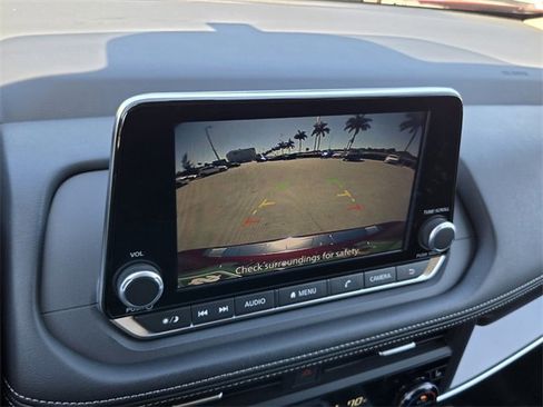 Used 2024 Nissan Rogue SV w/ SV Premium Package image 22