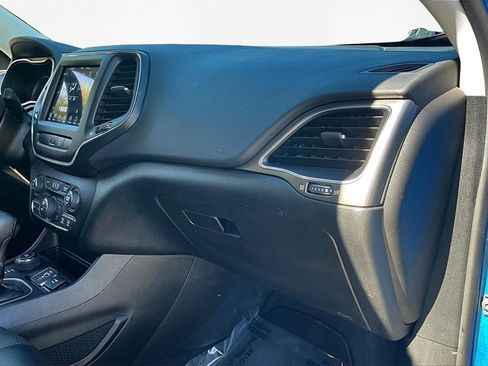 Used 2022 Jeep Cherokee Latitude Lux image 17