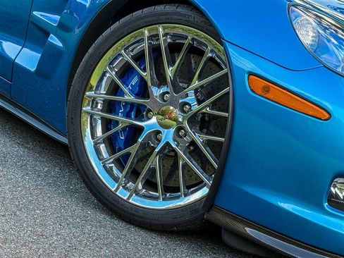 Used 2009 Chevrolet Corvette ZR1 w/ Preferred Equipment Group RWD image 33