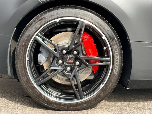 Used 2022 Chevrolet Corvette Stingray Premium Cpe w/ Z51 Performance Package image 19