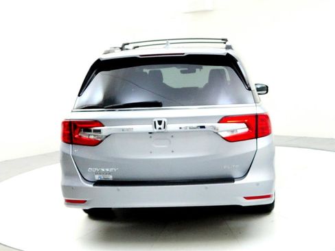 Used 2018 Honda Odyssey Elite image 5