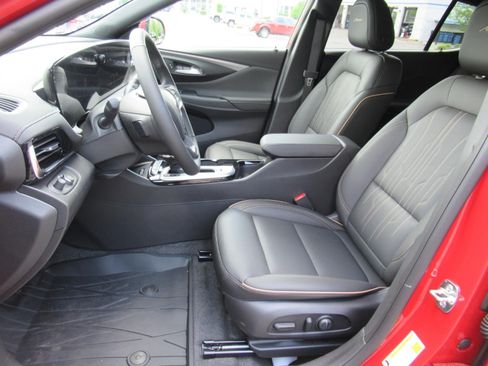 Used 2026 Buick Envista Avenir FWD image 18