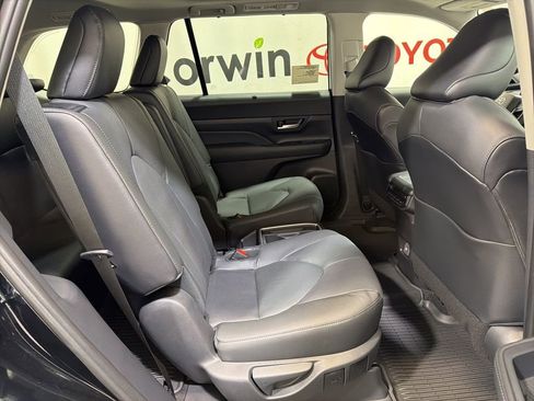 New 2026 Toyota Grand Highlander AWD image 15