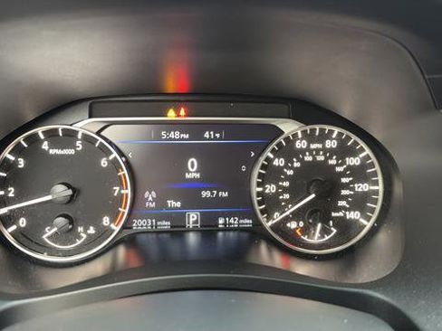 Used 2023 Nissan Altima 2.5 SV AWD/4WD image 10