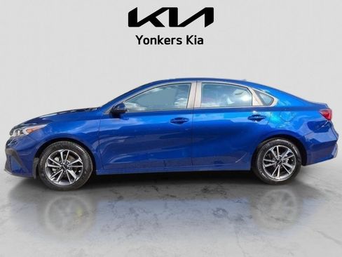 Certified 2023 Kia Forte LXS w/ LXS Technology Package FWD image 10