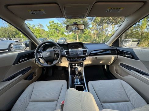 Used 2016 Honda Accord LX image 16