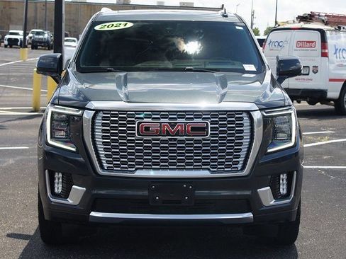 Used 2021 GMC Yukon Denali w/ Denali Premium Package image 22