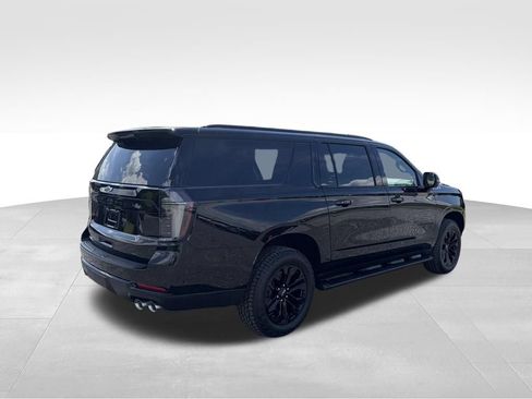 Used 2026 Chevrolet Suburban Z71 w/ Comfort Package AWD/4WD image 21