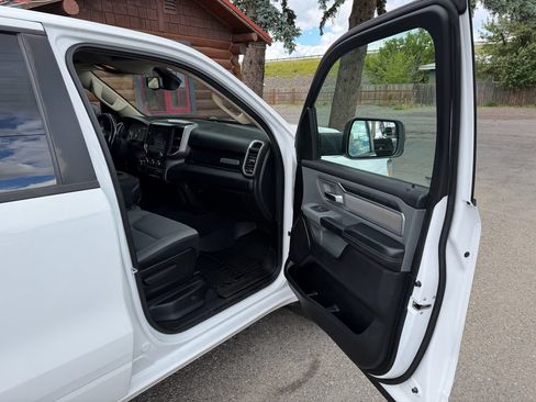 Used 2019 RAM 1500 Big Horn AWD/4WD image 28