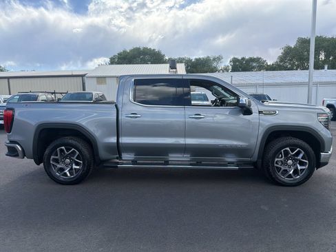 New 2026 GMC Sierra 1500 SLT w/ SLT Premium Package AWD/4WD image 9