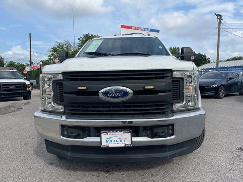 Used 2019 Ford F350 XL w/ Power Equipment Group AWD/4WD image 1