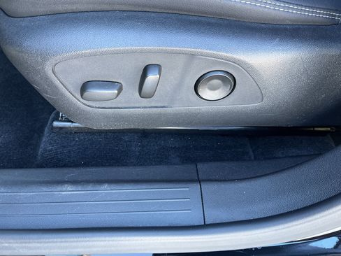 Used 2025 Chevrolet Equinox EV RS w/ Active Safety Package 3 image 10