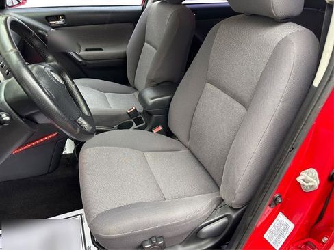 Used 2003 Toyota Matrix XR FWD image 11
