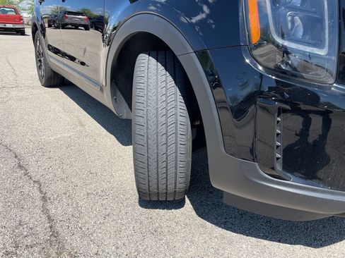 Used 2022 Kia Telluride EX w/ EX Premium Package AWD/4WD image 18