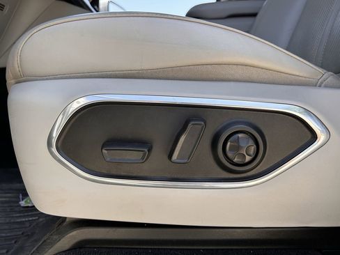 Used 2022 Jeep Wagoneer Series II image 27