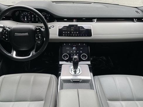 Used 2020 Land Rover Range Rover Evoque SE image 16