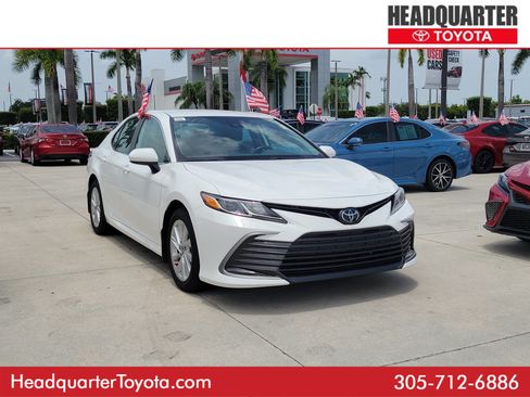 Used 2023 Toyota Camry LE FWD image 1