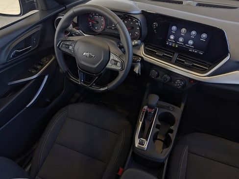 New 2026 Chevrolet Trax RS w/ Driver Confidence Package image 15