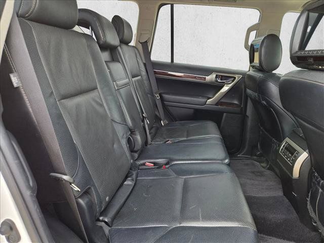 Used 2016 Lexus GX 460 w/ Premium Package AWD/4WD image 22