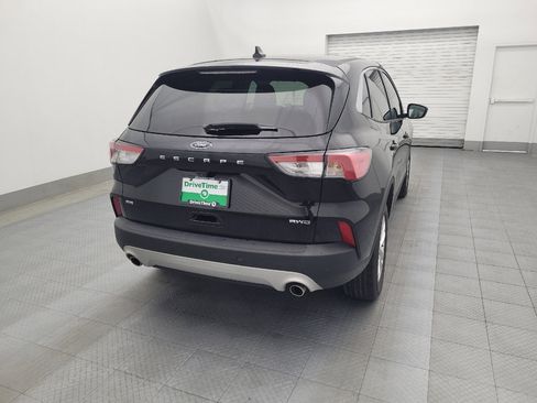 Used 2021 Ford Escape SE image 7