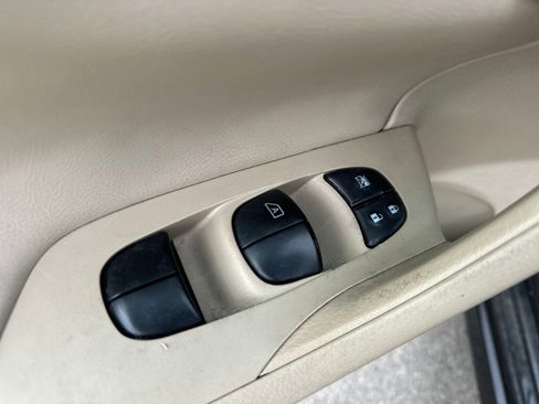 Used 2016 Nissan Altima 2.5 S w/ Power Driver Seat Package image 12