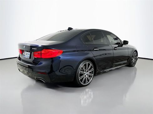 Used 2017 BMW 540i image 8